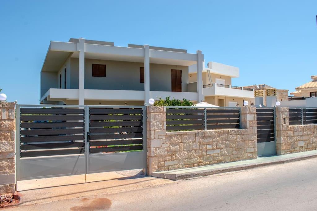 Md Residence Near The Beach W Bbq And Private Parking Hersonissos  Exteriör bild