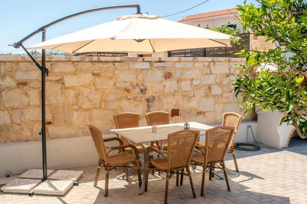 Md Residence Near The Beach W Bbq And Private Parking Hersonissos  Exteriör bild