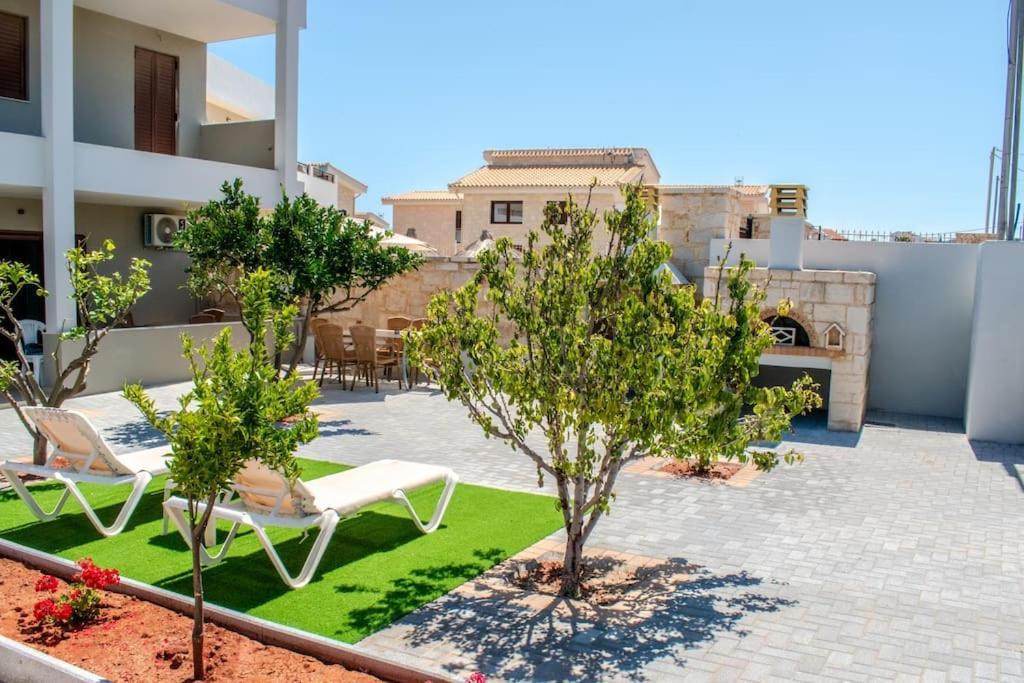Md Residence Near The Beach W Bbq And Private Parking Hersonissos  Exteriör bild