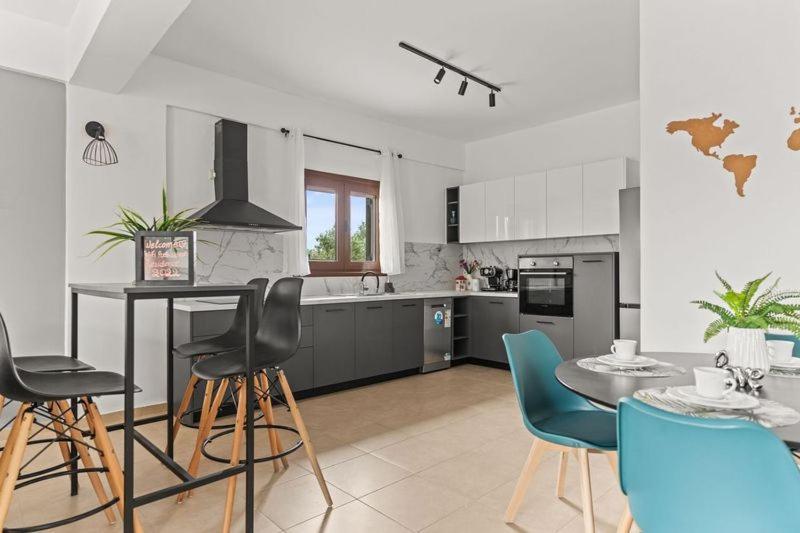 Md Residence Near The Beach W Bbq And Private Parking Hersonissos  Exteriör bild